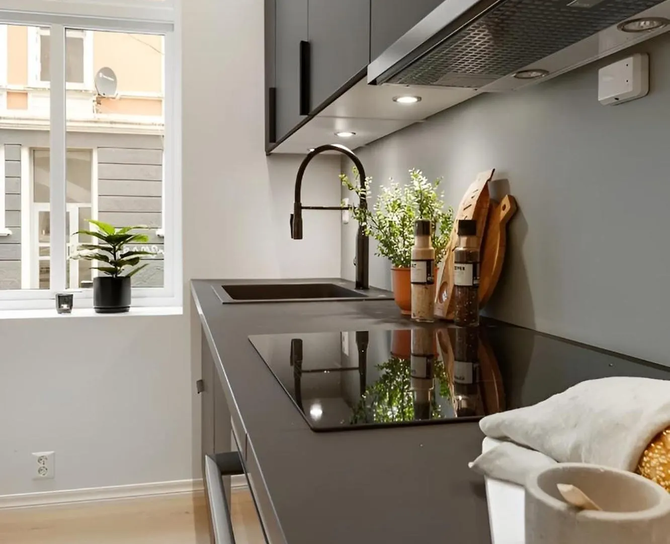 Stylish 2Br In Central ベルゲン